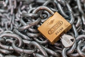 フェロモン香水の通販は本当に安全なのか？