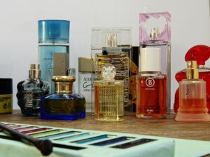 フェロモン香水を使った男性の恋愛運アップの方法は？