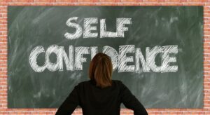 自然に惹きつける自己肯定感を高める方法は？